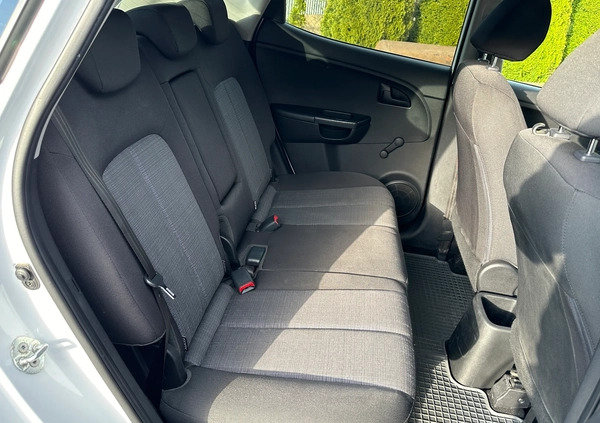 Kia Venga cena 26400 przebieg: 126000, rok produkcji 2010 z Pyskowice małe 596